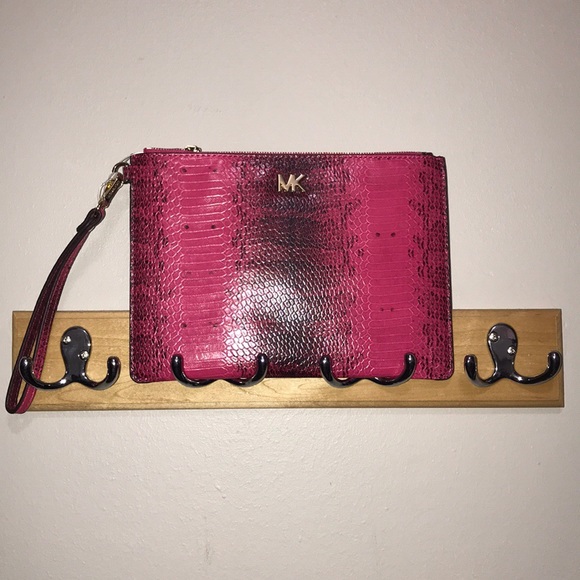 Michael Kors Snakeskin Clutch - Picture 4 of 8